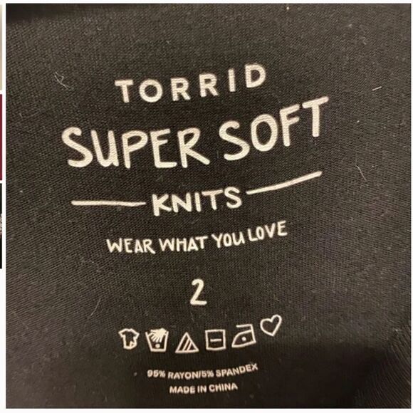 Torrid size 2 Cheers sequin embellished black shirt sleeve t-shirt - Picture 3 of 3